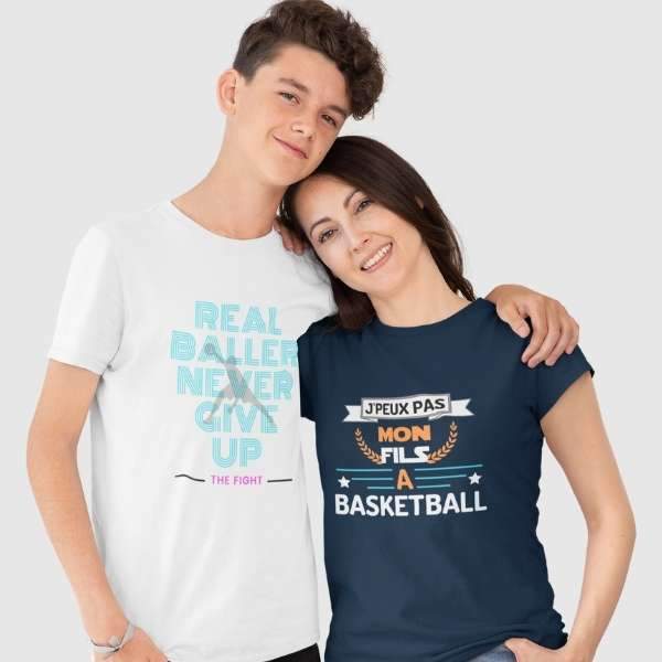 Mannequin Femme aux cotés de son Fils Collection Thématique Maman Basketteuse tshirt-basket.com Catégorie Vêtements Basketball Femmes