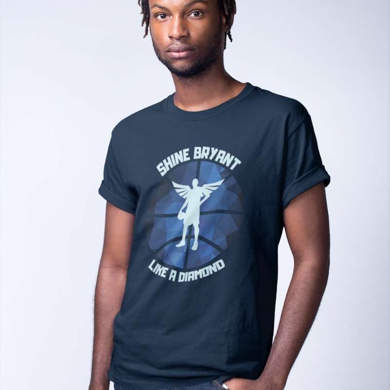 Tshirt basketball modele noir porté par mannequin homme avec visuel design en Hommage a Kobe Bryant avec écrit Phrase Shine Bryant Like A Diamond TeeShirts pour les Hommes basketteurs
