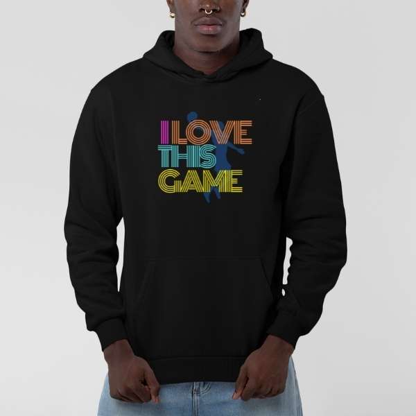 Hoodie basket Vintage modele Noir avec illustration lettrage I Love This Game Style Retro sur mannequin Garçon Sweat Shirt Capuche Homme basketteur Tailles XS S M L XL 2XL 3XL 4XL 5XL existe aussi en blanc et en bleu marine