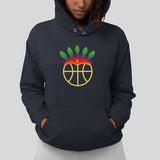 Sweatshirt Hoodie BasketBall Bleu Marine visuel design Amazon coiffe de tribu sur un ballon de Basket Ball porté par mannequin Fille Hoodies Sweat à capuche Femmes basketteuses Taille XS S M L XL 2XL 3XL 4XL 5XL aussi en modèles Noir et en Blanc