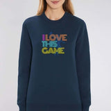 Sweat Basketball Femme Vintage Bleu Marine à col rond basket modele noir avec illustration lettrage I Love This Game Style Retro sur mannequin Fille Sweat Shirt Femme basketteuse Tailles XS S M L XL 2XL 3XL 4XL 5XL existe aussi en noir et en blanc