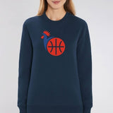 Sweat à col rond Bleu marine basket France équipe nationale basketball design Coq bleu blanc rouge porté par mannequin fille avec visuel Sweat à col ronds Patriote Pull Femme basketteuse Tailles XS S M L XL 2XL 3XL 4XL 5XL Existe aussi en Blanc et en noir