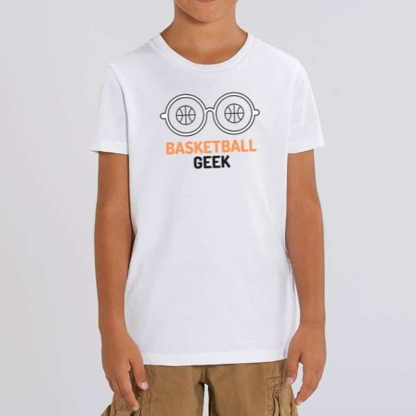 T shirt avec design visuel Lunettes et écrit BaskettBall Geek modele blanc mannequin Enfant Tee-shirt Enfants basketteur basketteuses Tailles 2 ANS 4 ans 6 ans 8 ans 10 ans 12 ans